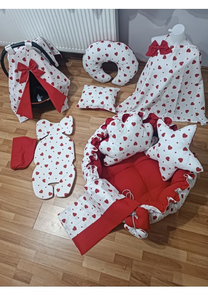 Kırmızı Kalpli Oyun Minderli 10 Parça Babynest Seti fırsatları