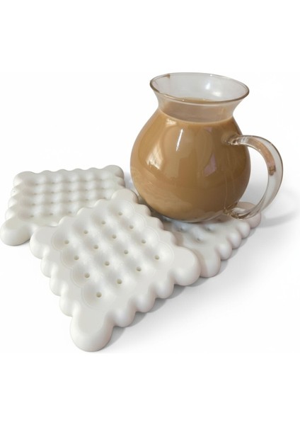 Kurabiye Şeklinde Bardak Altlığı – El Yapımı Dekoratif, Beyaz Renk, Şık ve Fonksiyonel Tasarım fiyatları