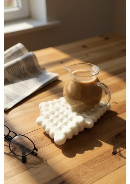 Kurabiye Şeklinde Bardak Altlığı – El Yapımı Dekoratif, Beyaz Renk, Şık ve Fonksiyonel Tasarım modelleri