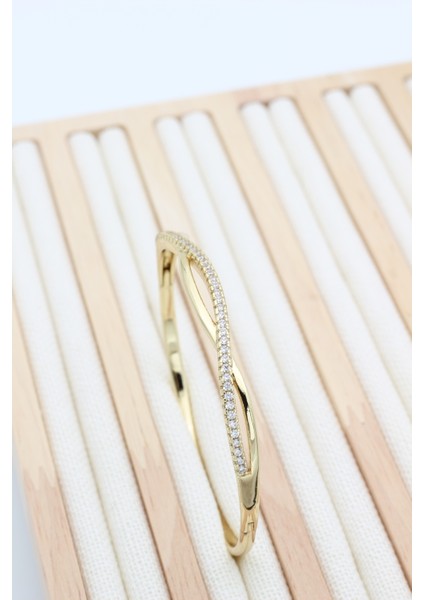 Stil Incisi/xupıng Jewelry Sarmal Zirkon Taşlı Kelepçe