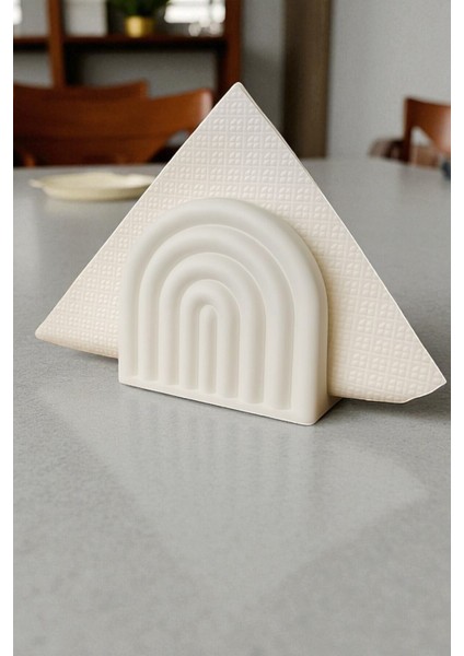 Modern Peçetelik – Beyaz Yarım Gökkuşağı Tasarım, Şık ve Fonksiyonel Masa Aksesuarı