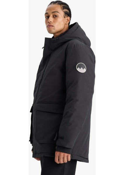 Su İtici Regular Fit Kapüşonlu Fermuarlı Rüzgar Geçirmez Parka Mont F3793AX25WN modelleri