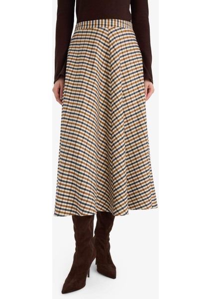 A Kesim Kareli Midi Etek G6014AX25WN modelleri