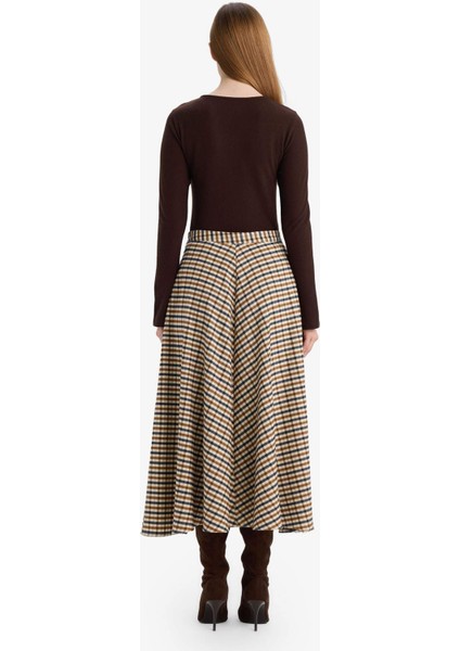 A Kesim Kareli Midi Etek G6014AX25WN indirimleri