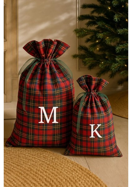 Yılbaşı Kişiselleştirilmiş Harfe Özel Ekose Desenli Büyük Hediye Kesesi 40X60 cm