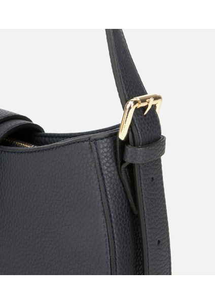 03CAH317160A680 KADIN Lacivert Kilit Detaylı Omuz Çantası