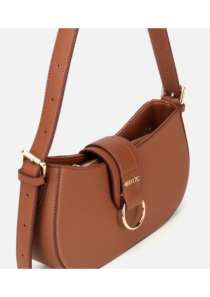 03CAH317160A370 KADIN Taba Kilit Detaylı Omuz Çantası fırsatları