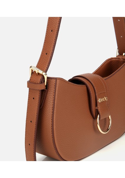 03CAH317160A370 KADIN Taba Kilit Detaylı Omuz Çantası indirimleri