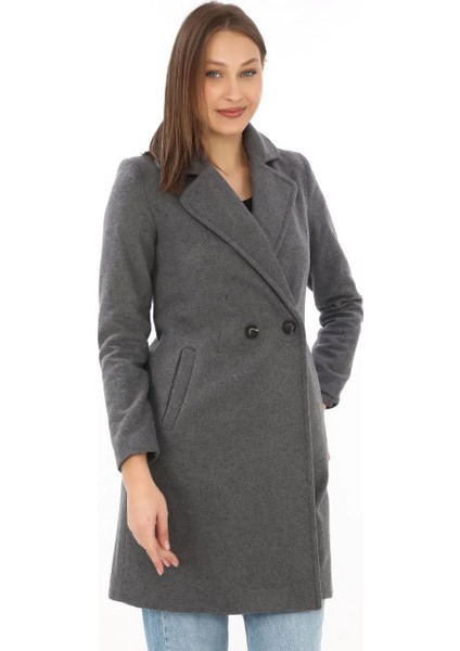 Kadın Kaşe Kaban – Siyah Yünlü Dokuma, Kruvaze Yaka, Astarlı, Cepli, Kuşaklı Uzun Boy Tesettür Uyumlu Kışlık Şık Kaban - Füme