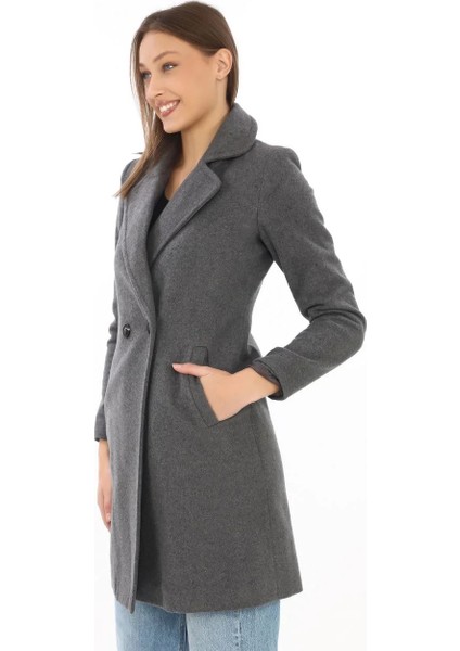 Kadın Kaşe Kaban – Siyah Yünlü Dokuma, Kruvaze Yaka, Astarlı, Cepli, Kuşaklı Uzun Boy Tesettür Uyumlu Kışlık Şık Kaban - Füme fırsatları