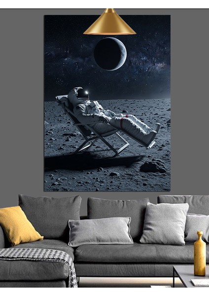 Uzayda Oturan Astronot Dekoratif Kanvas - Mdf Ahşap Tablo