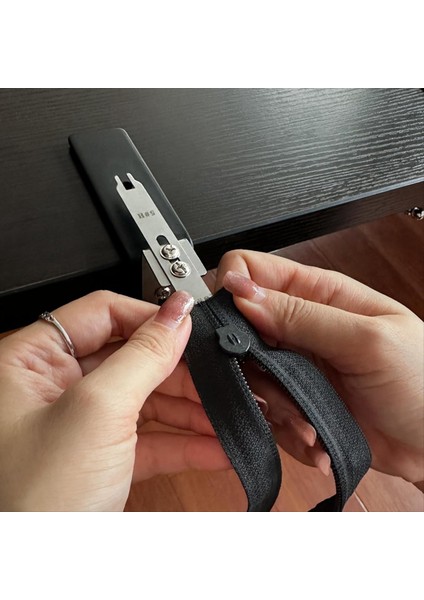 Fermuarlı Jig Kaydırıcıları Hızlı Fermuarlı Jig Kaydırıcı Paslanmaz Çelik Fermuar Kaydırıcı Çektirme Pantolon Elbise Ceket Için Giyim Mağazası Ev (Yurt Dışından) fırsatları