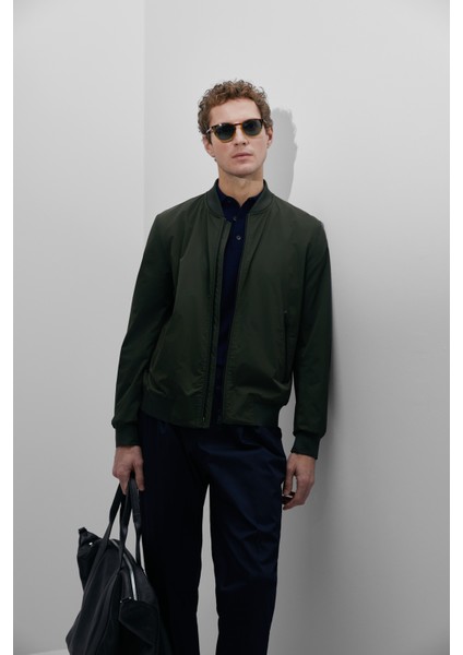 Roger Erkek Mont Siyah fırsatları