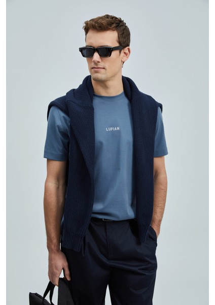 Marcus Modern Grafik T- Shirt Siyah fırsatları