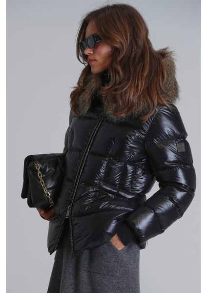 Klemantın Kaz Tüyü Kadın Mont indirimleri