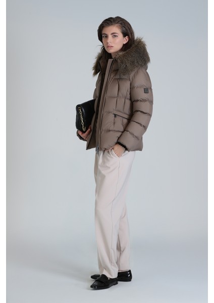 Klemantın Kaz Tüyü Kadın Mont fırsatları