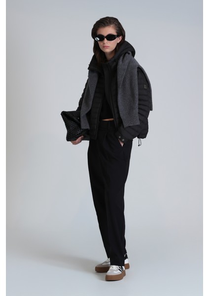 Elen Kaz Tüyü Kadın Mont Siyah fiyatları