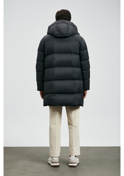 Vıctor Kaz Tüyü Erkek Mont Siyah