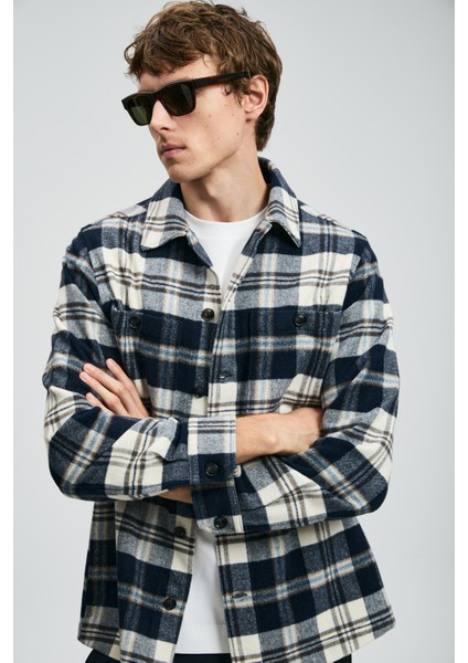 Kor Erkek Basic Gömlek Regular Fit indirimleri