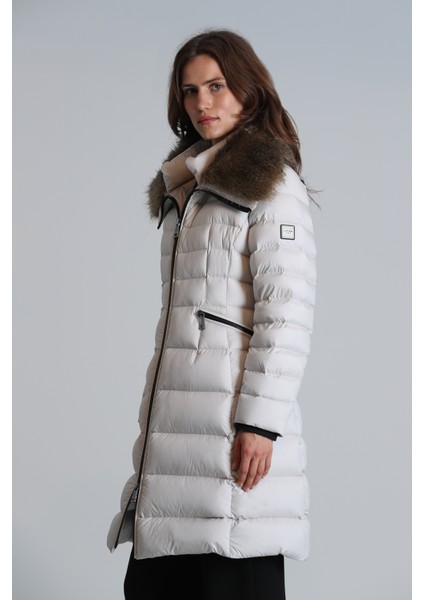 Image Kaz Tüyü Kadın Mont modelleri