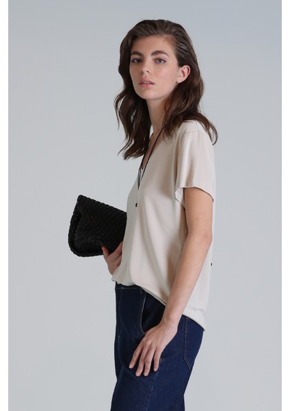 Ufızı Kadın T- Shırt indirimleri