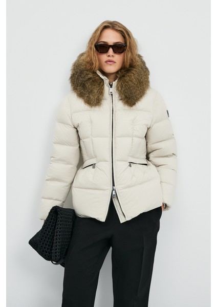 Klemantın Kaz Tüyü Kadın Mont Siyah fiyatları