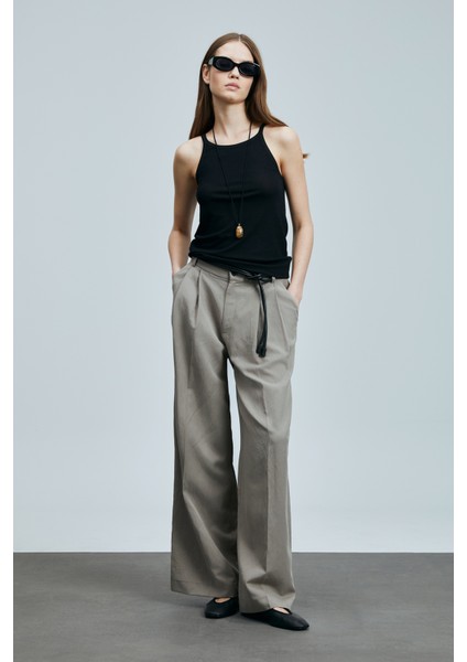 Isla Kadın Kolsuz T- Shırt fiyatları