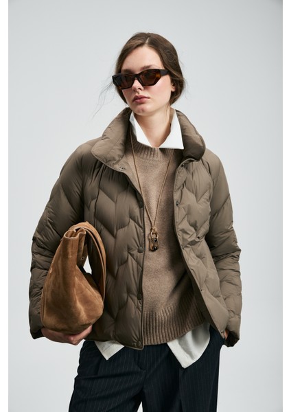 Desert Kaz Tüyü Kadın Mont Siyah fiyatları