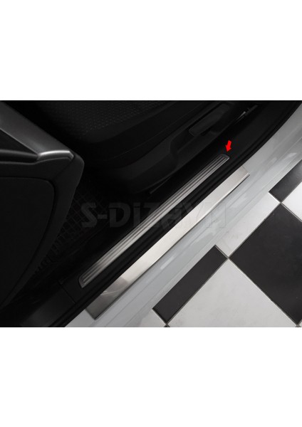 VW Passat B8 Krom İç Kapı Eşiği 4 Parça 2015-2019 modelleri