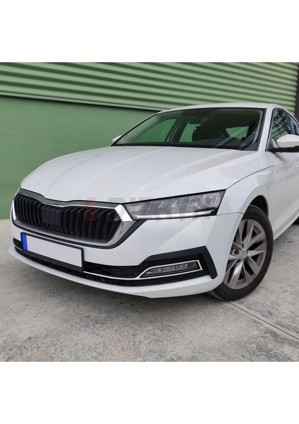 Skoda Octavia A8 Krom Sis Çerçevesi 3 Prç. 2020-2024 indirimleri
