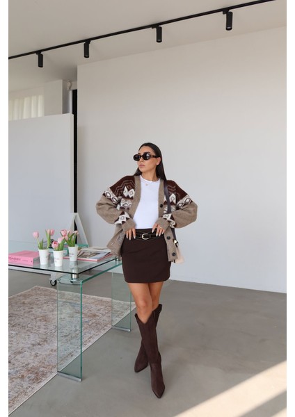 Arkası Fermuarlı Kemerli Kumaş Mini Etek