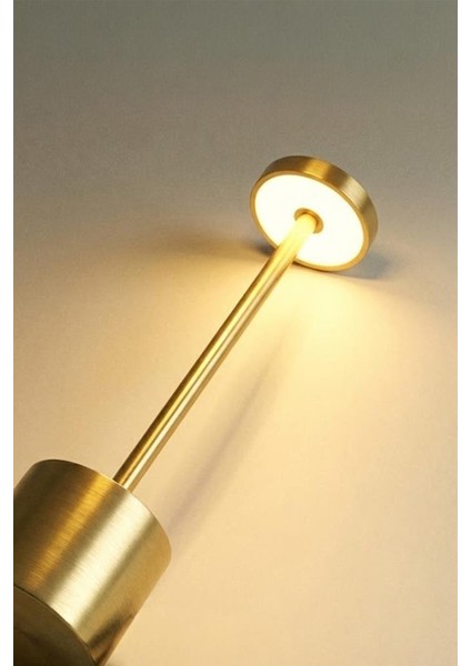 Geleneksel Masa Lambası Modern Başucu Lambası Modern ve Basit LED Kısılabilir Restoran Masa Lambası modelleri