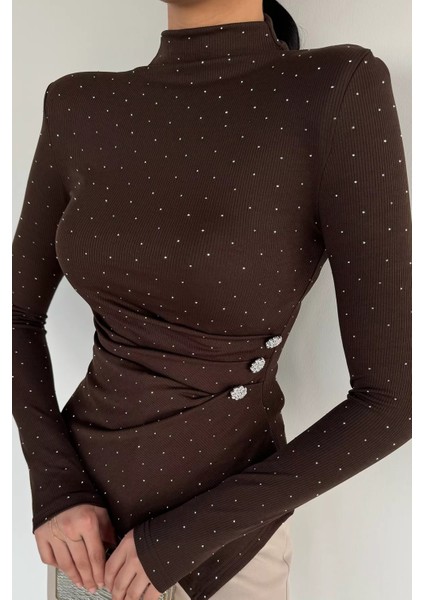 Kadın Dik Yaka Omuz Vatkalı Taşlı Bluz P-00019258