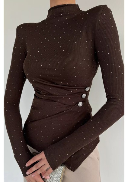 Kadın Dik Yaka Omuz Vatkalı Taşlı Bluz P-00019258 fiyatları