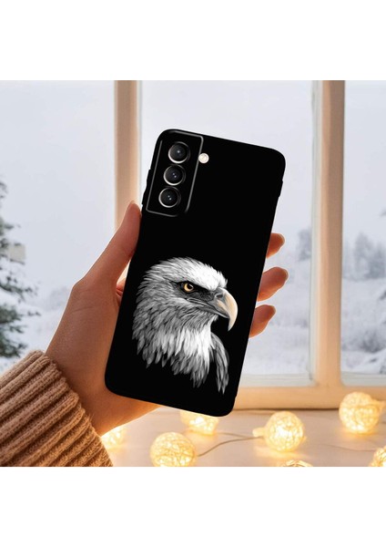 Samsung Galaxy S21 Plus ile Uyumlu Kartal (0214C) Tasarımlı Siyah Lansman Kılıf