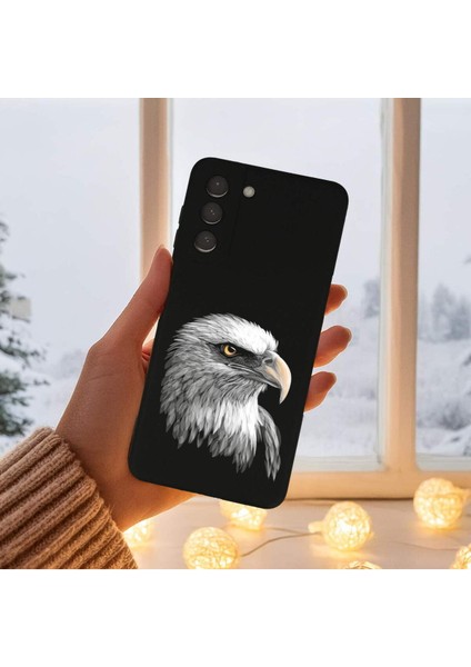 Samsung Galaxy S21 Fe ile Uyumlu Kartal (0214C) Tasarımlı Siyah Lansman Kılıf