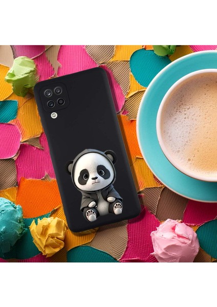 Samsung Galaxy M12 ile Uyumlu Sevimli Panda (0214D) Tasarımlı Siyah Lansman Kılıf fırsatları
