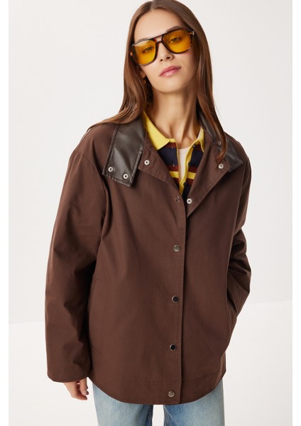 Kontrast Deri Yaka Detaylı Gabardin Ceket LFN0139 Kahverengi fırsatları