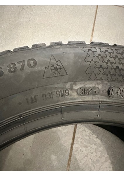 205/55R16 Continental TS870