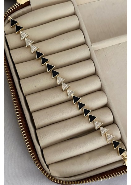 Özel Seri Zirkon Taşlı Siyah Mineli Üçgen Figür Sıralı Bileklik