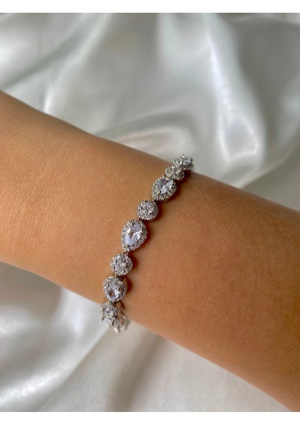 Zirkon Taşlı Çelik Damla Bileklik