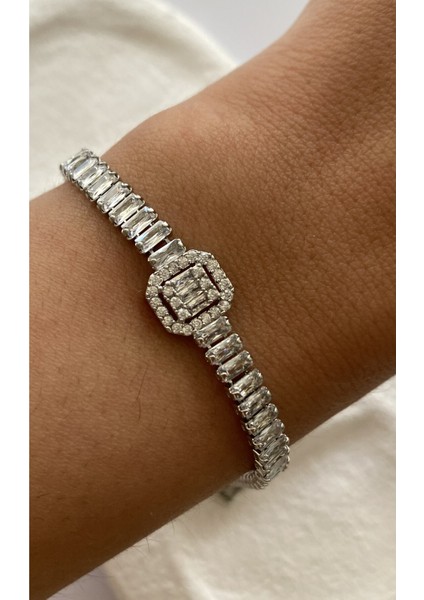 Ortası Kare Baget Taşlı Suyolu Bilezik fiyatları