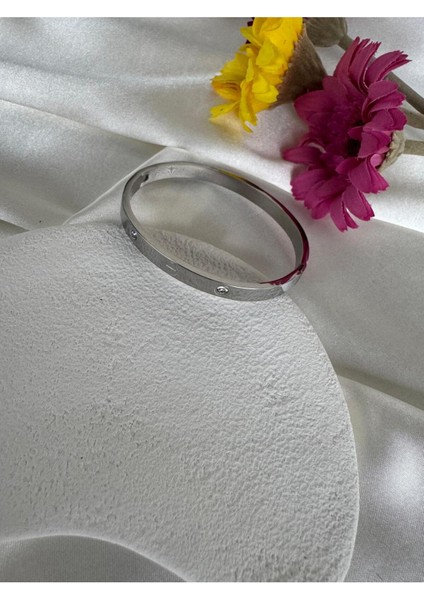 Çelik Gümüş Renk Zirkon Taşlı Bileklik indirimleri