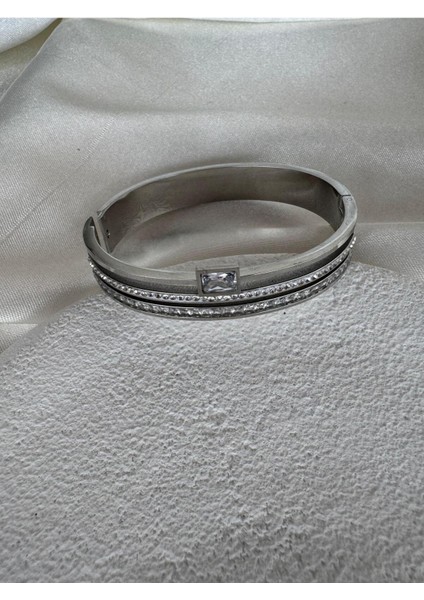 Çelik Gold Baget Taşlı Kelepçe Bilezik