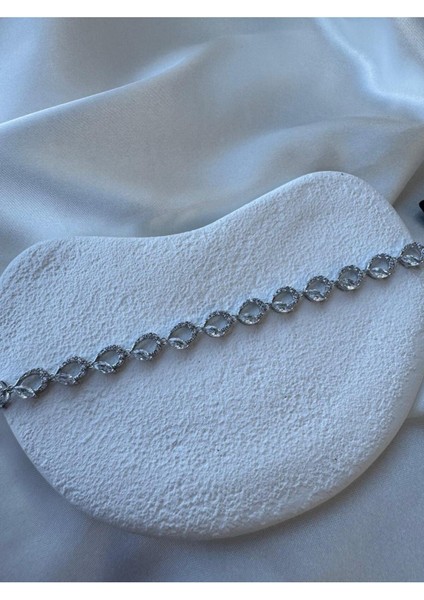 Vip Seri Pirinç Zirkon Taşlı Gümüş Renk Arpa Model Bileklik fiyatları