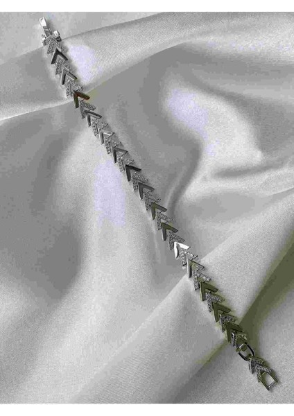 Çelik V Bileklik Çelik Kadın Taşlı Bileklik fiyatları