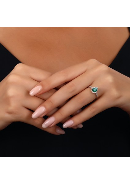 0.15 Karat Zümrüt Taşlı Pırlanta Yüzük modelleri