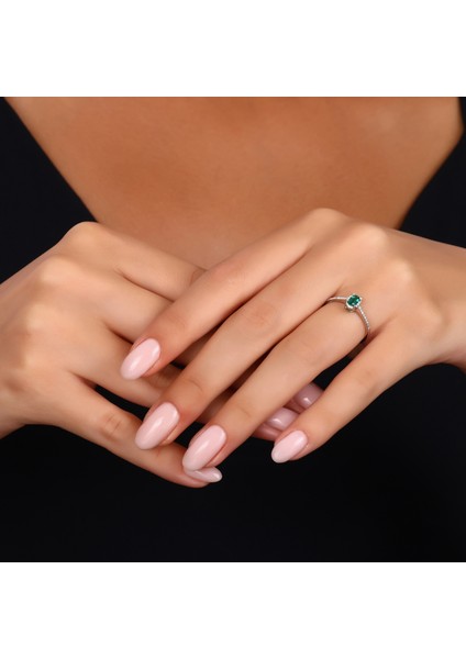 0.10 Karat Zümrüt Taşlı Pırlanta Yüzük modelleri