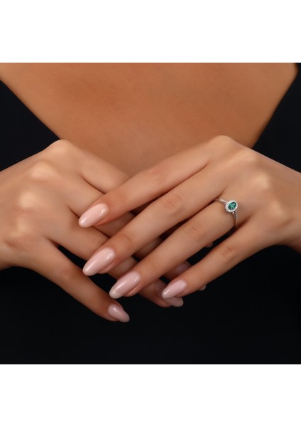 0.21 Karat Zümrüt Taşlı Pırlanta Fantezi Yüzük modelleri