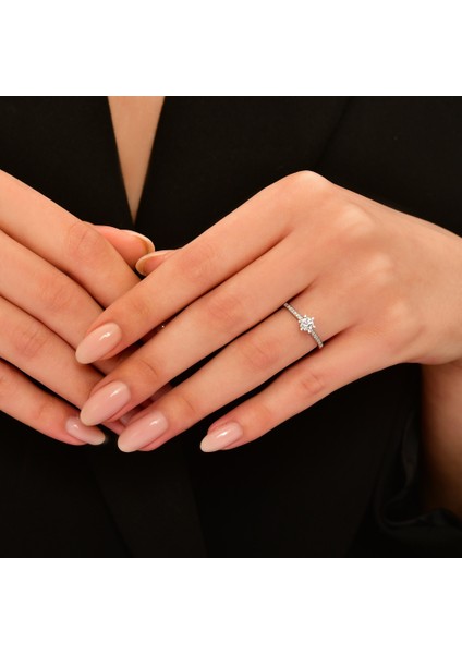 0.25 Karat Pırlanta Tektaş Yüzük fiyatları